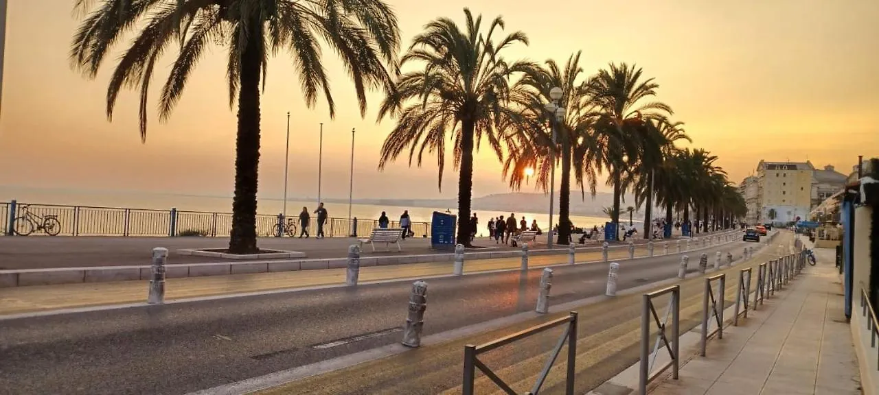 Appartement Le Grand Bleu à Nice